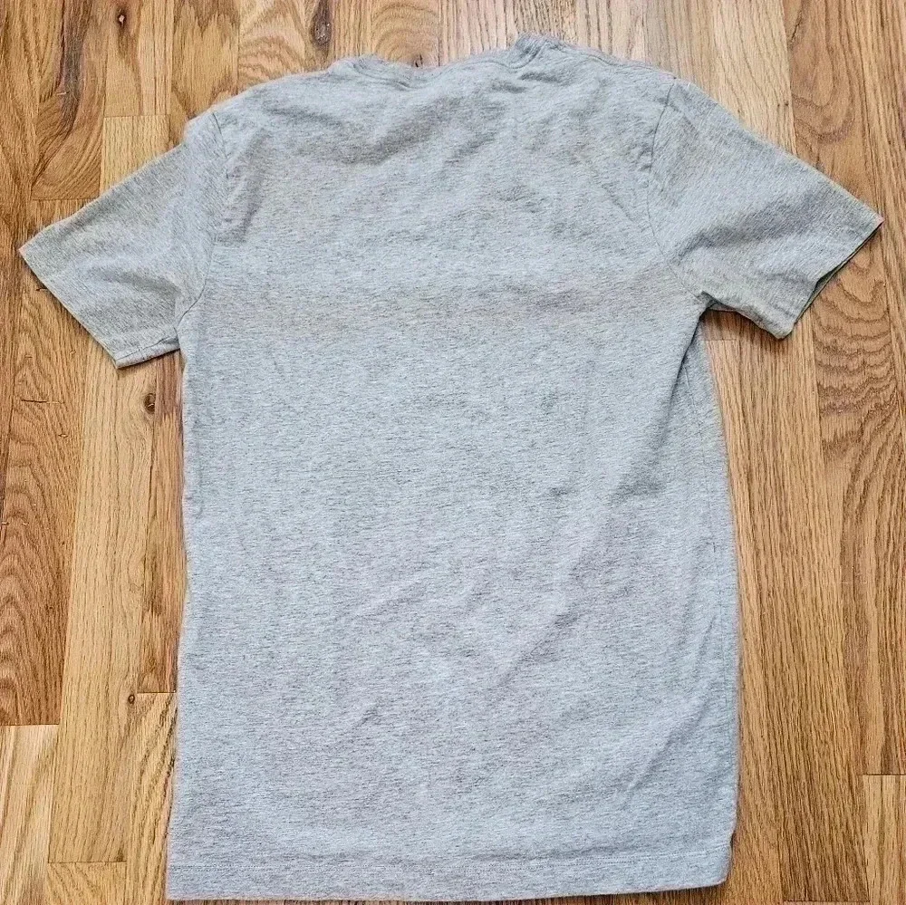True Religion T-Shirt Size Small EUC